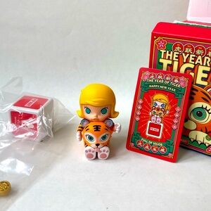 Molly Year of the Tiger Blind Box Figurine - accessories still sealed